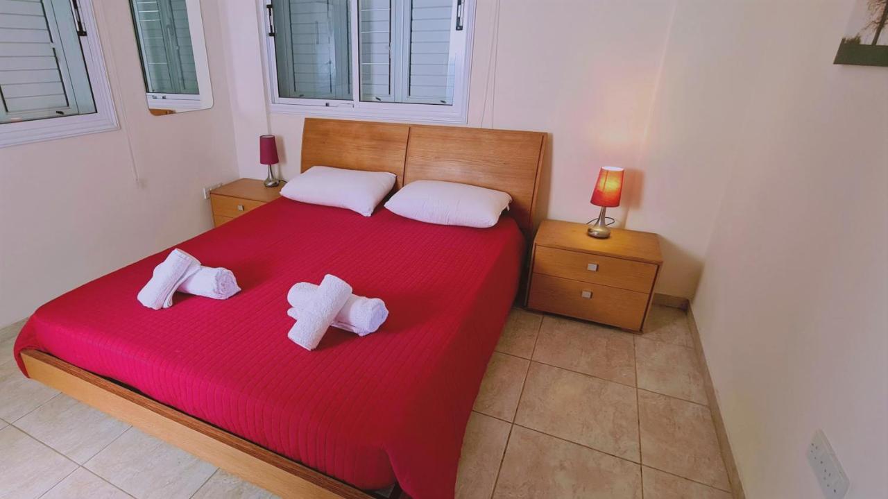 Stay Sunshine Apartment Paralimni Eksteriør billede
