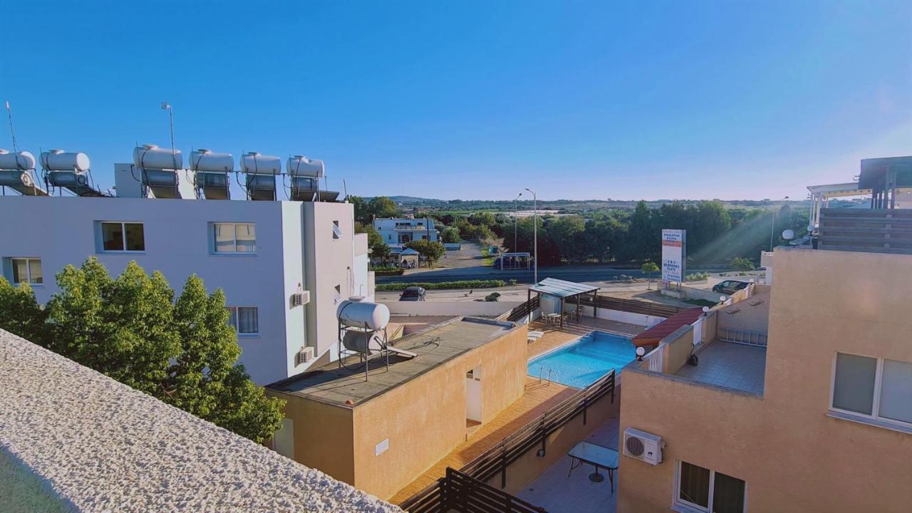 Stay Sunshine Apartment Paralimni Eksteriør billede