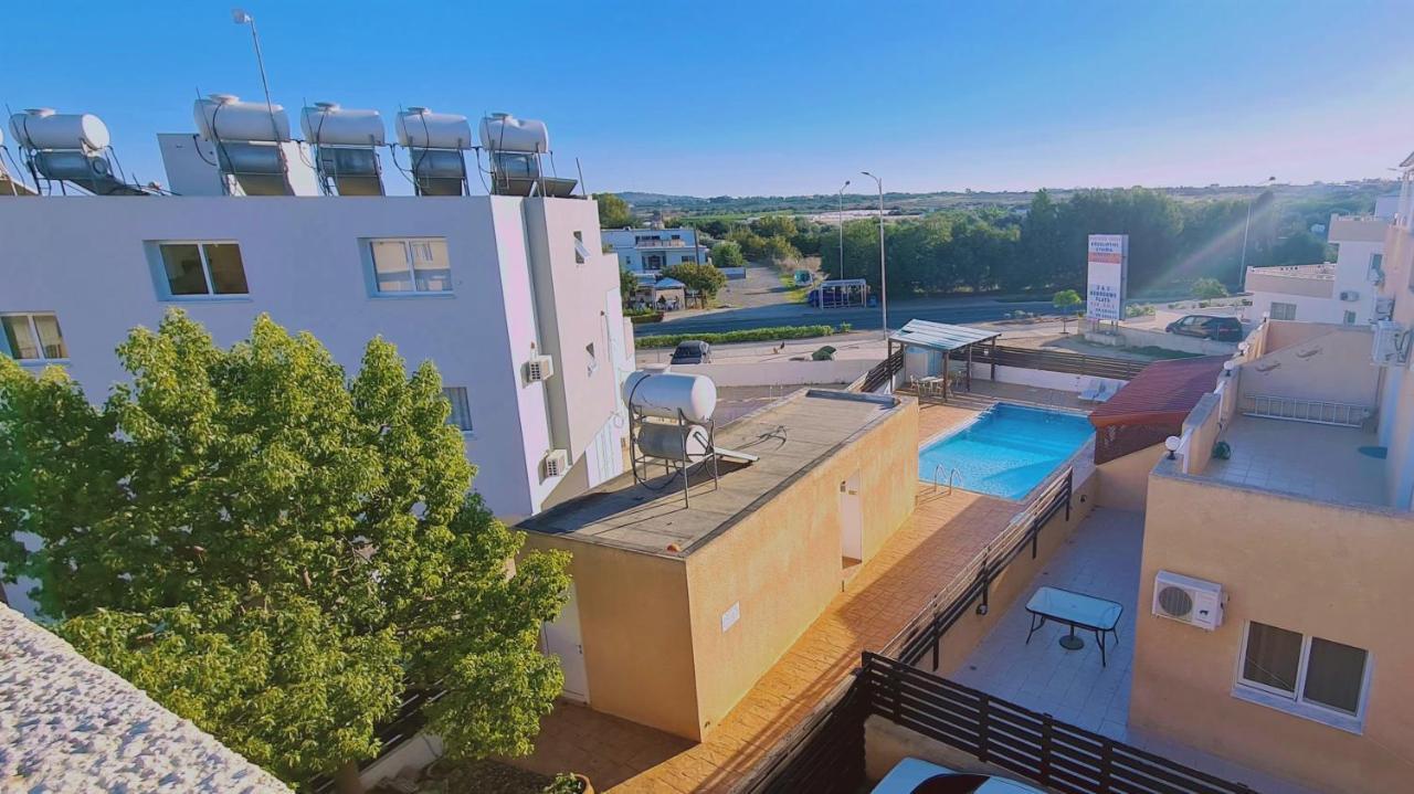 Stay Sunshine Apartment Paralimni Eksteriør billede