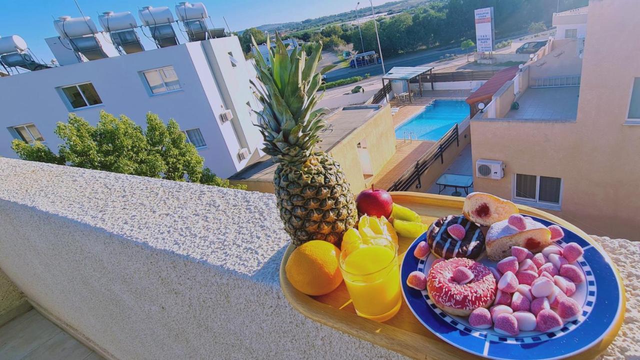 Stay Sunshine Apartment Paralimni Eksteriør billede