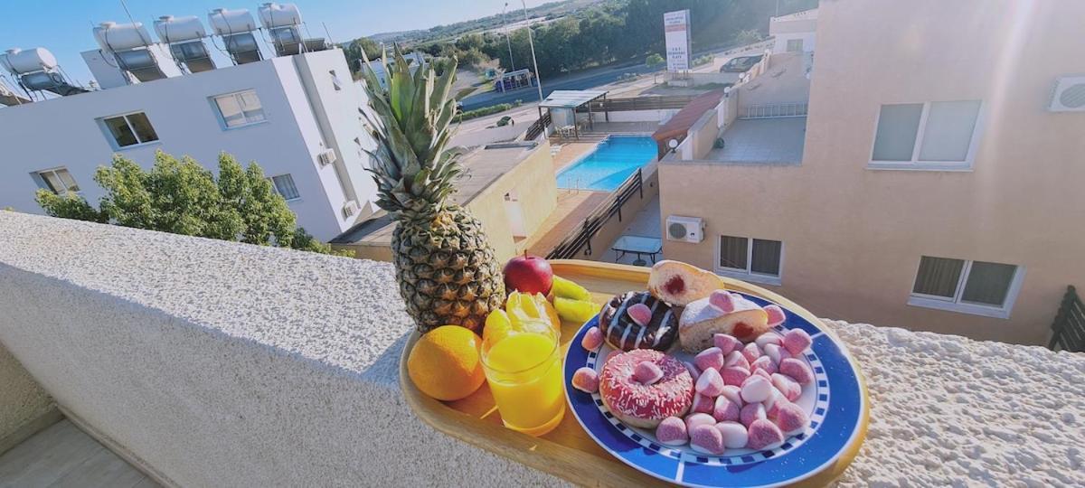 Stay Sunshine Apartment Paralimni Eksteriør billede