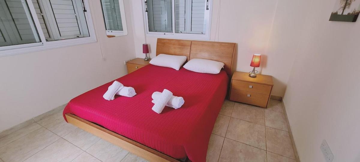 Stay Sunshine Apartment Paralimni Eksteriør billede
