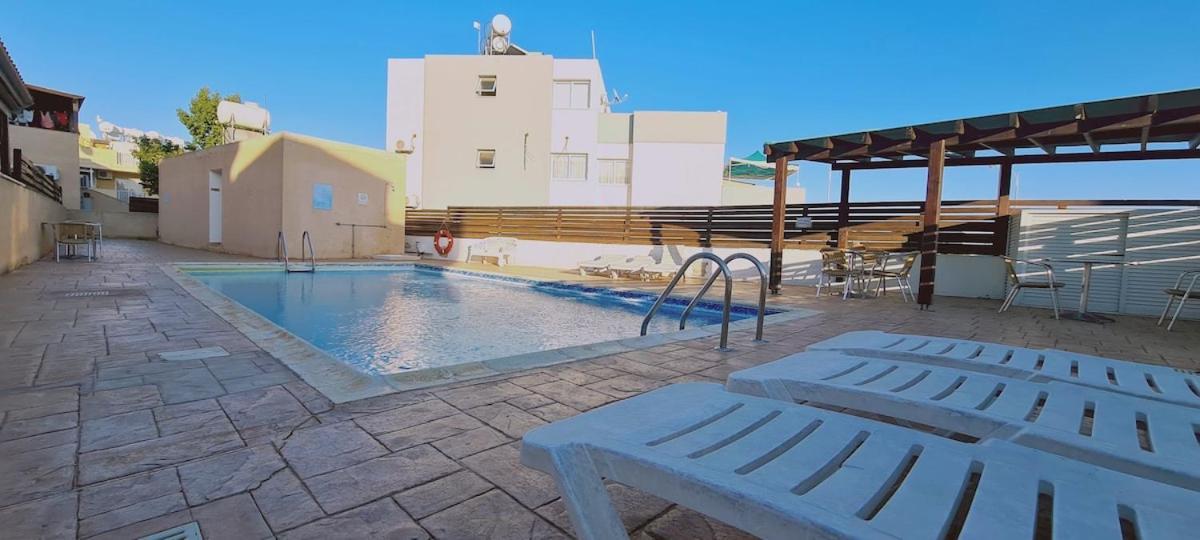 Stay Sunshine Apartment Paralimni Eksteriør billede